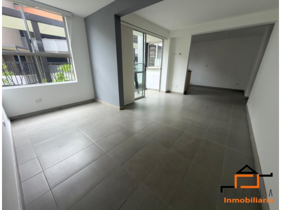 Arriendo Apartamento Loma de Los Bernal — foto 5