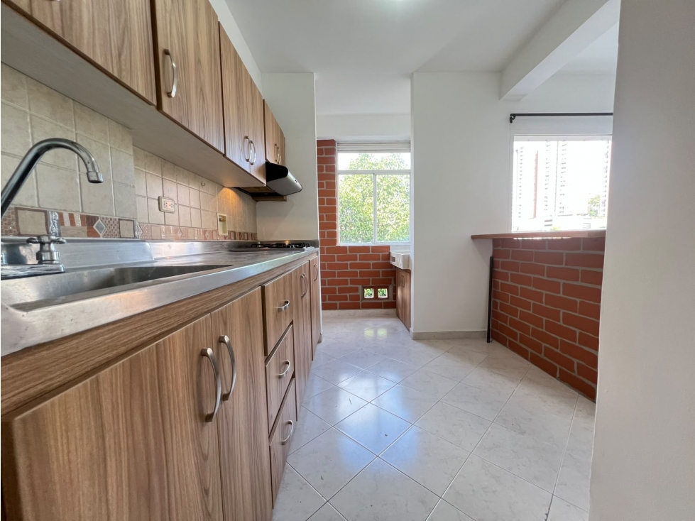 APARTAMENTO EN ARRIENDO ALTO DE LAS FLORES -SABANETA — foto 2