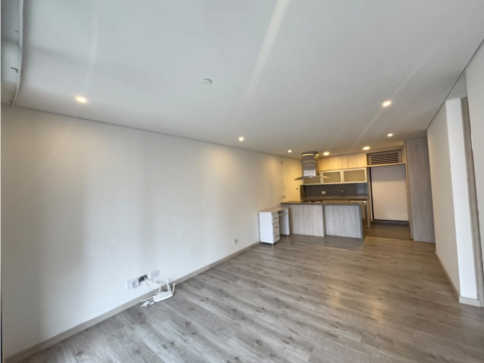 ARRIENDO APARTAMENTO POBLADO-ALTOS DEL POBLADO — foto 4