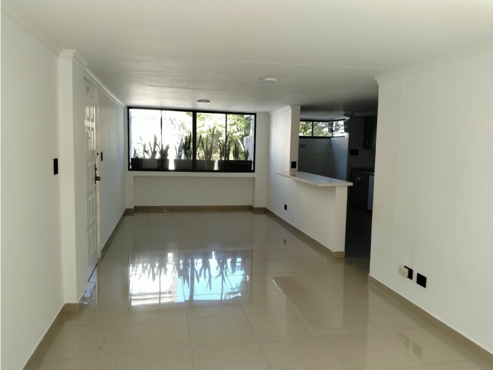 ARRIENDO APARTAMENTO LAS LOMAS — foto 4