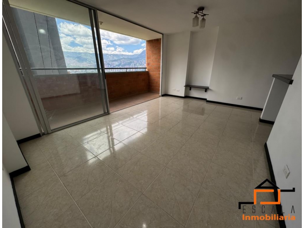Arriendo Apartamento Loma de los Bernal — foto 6