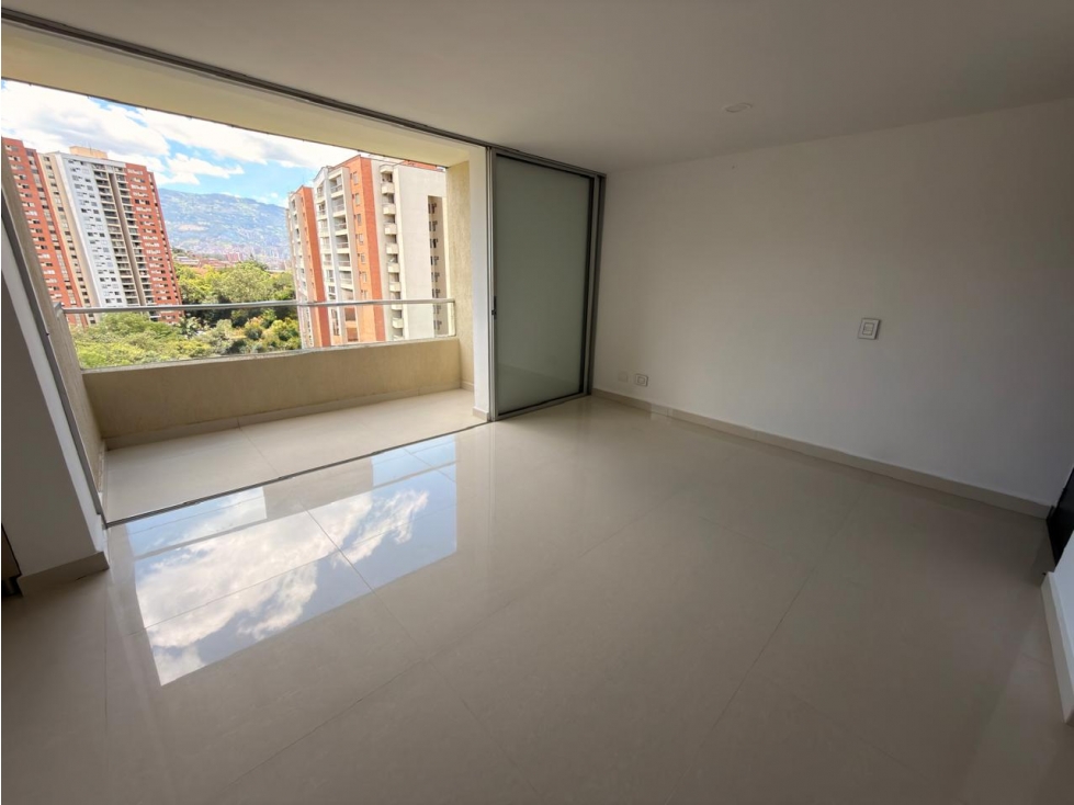Arriendo apartamento Loma de los Bernal — foto 5