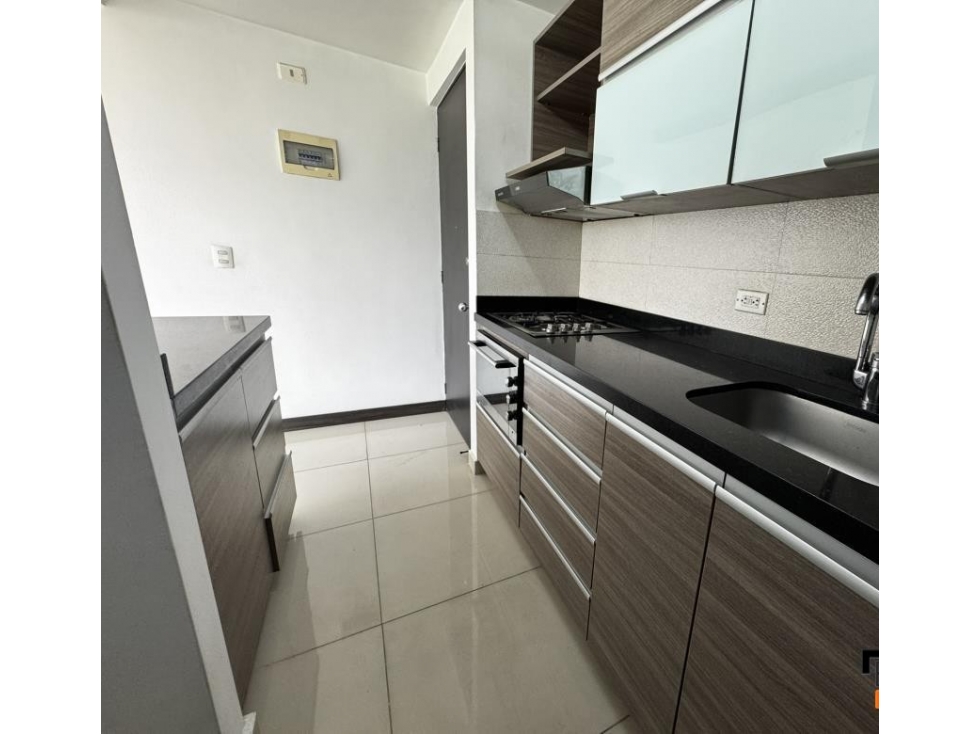 Arriendo apartamento Loma de los Bernal — foto 2