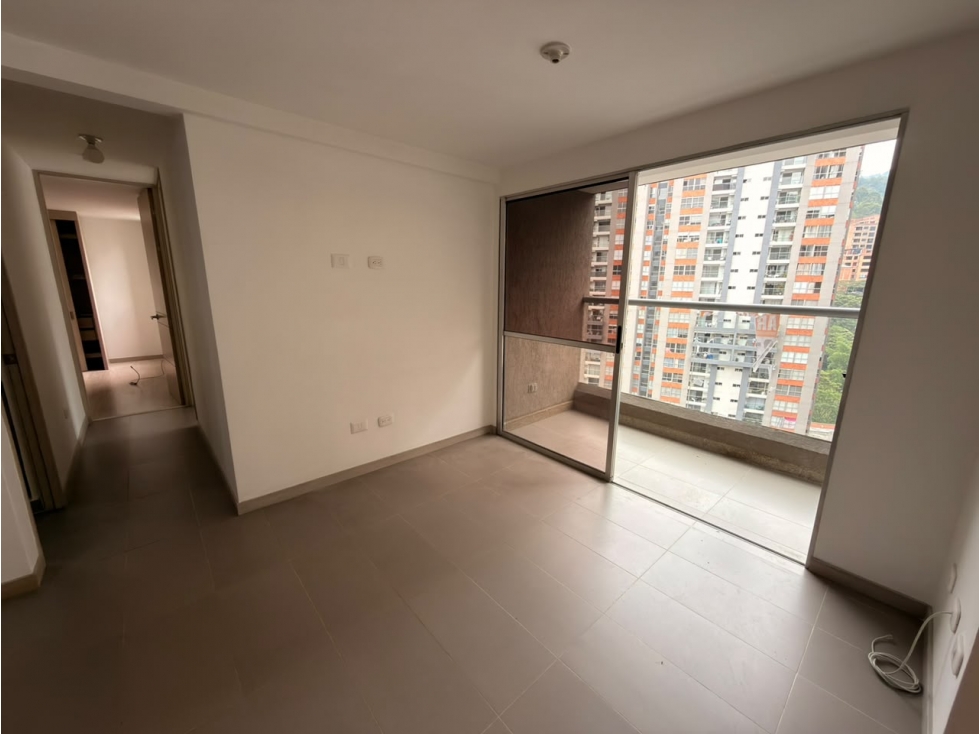 Arriendo apartamento Loma de los Bernal — foto 4