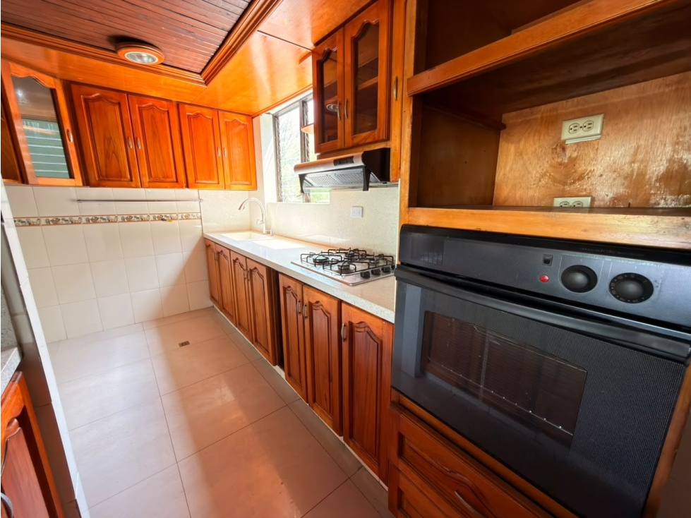 Arriendo Apartamento En La Mota — foto 6