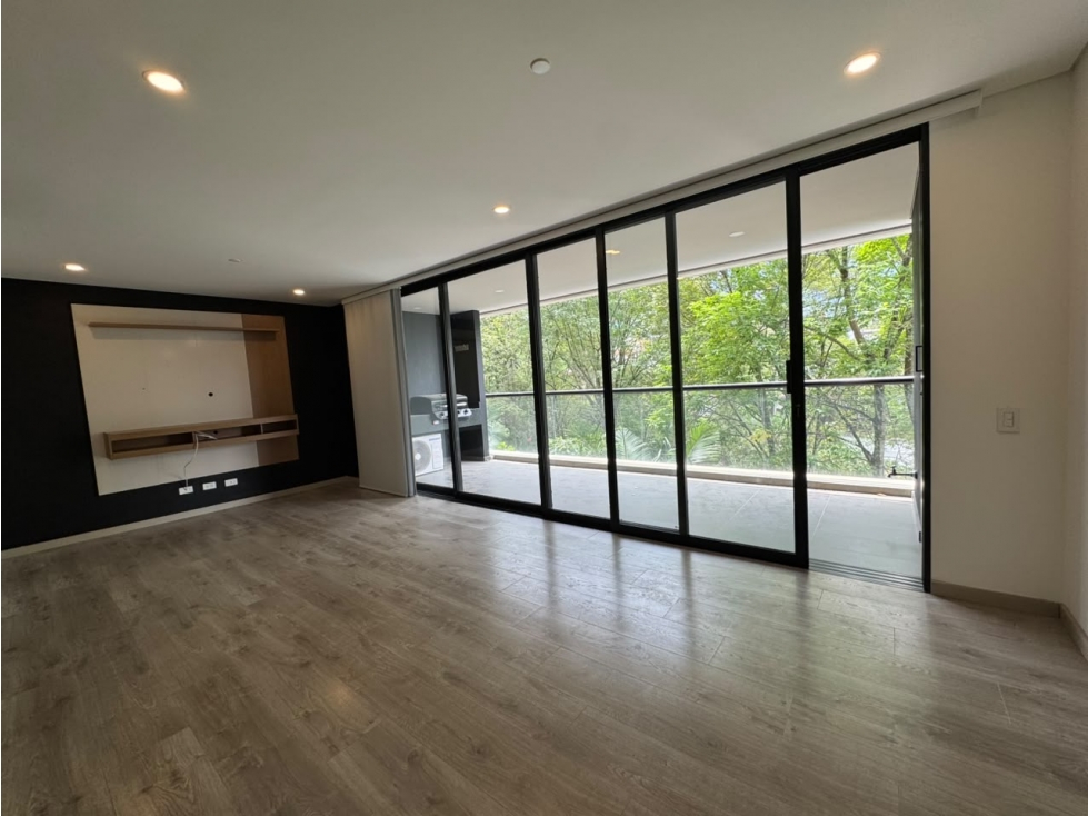 APARTAMENTO EN ALTOS DEL POBLADO — foto 3