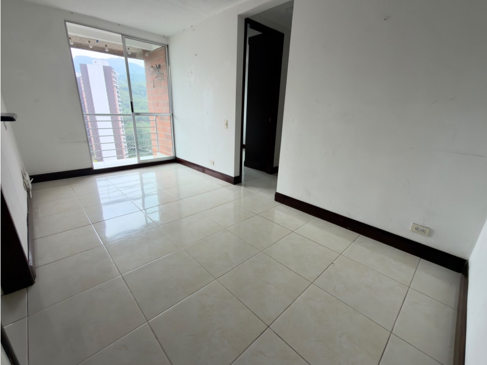 Arriendo apartamento Loma de los Bernal — foto 5