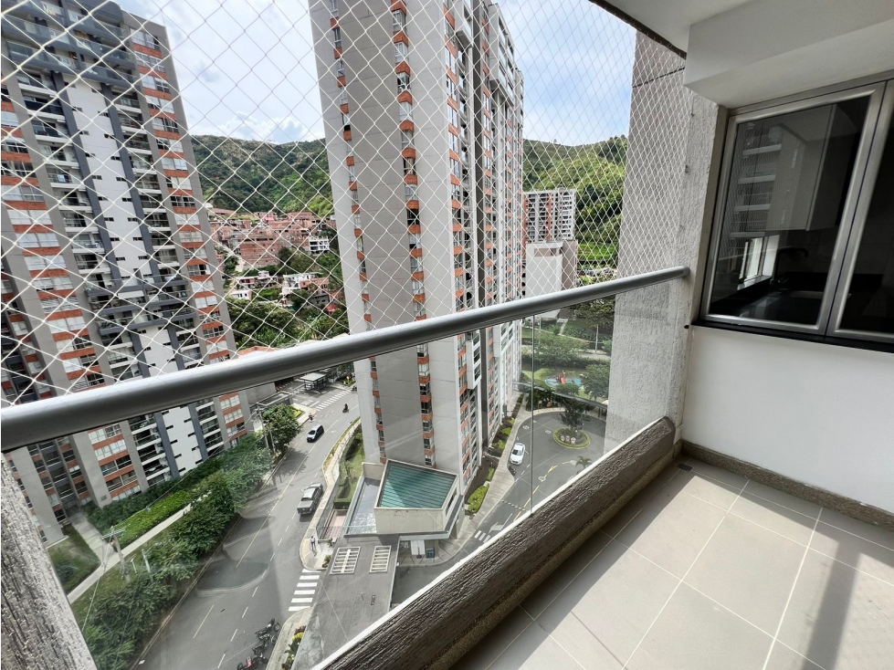 Arriendo apartamento Loma de los Bernal — foto 4