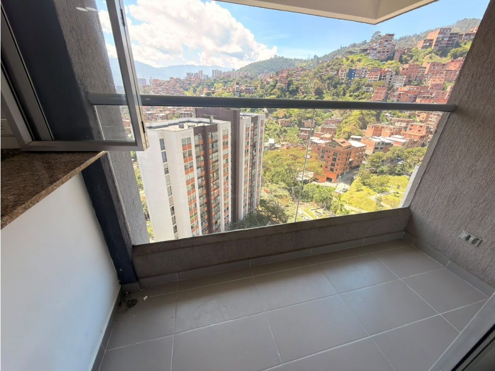 Arriendo apartamento Loma de los Bernal — foto 4
