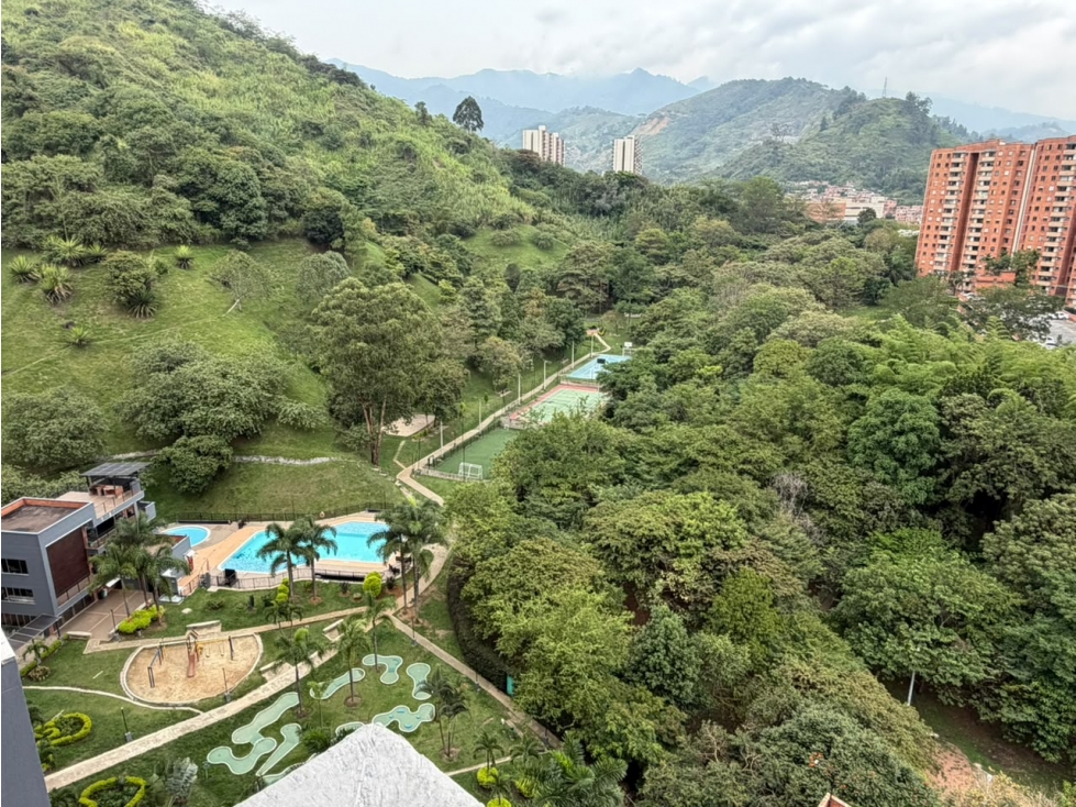 Arriendo apartamento Loma de los Bernal — foto 6