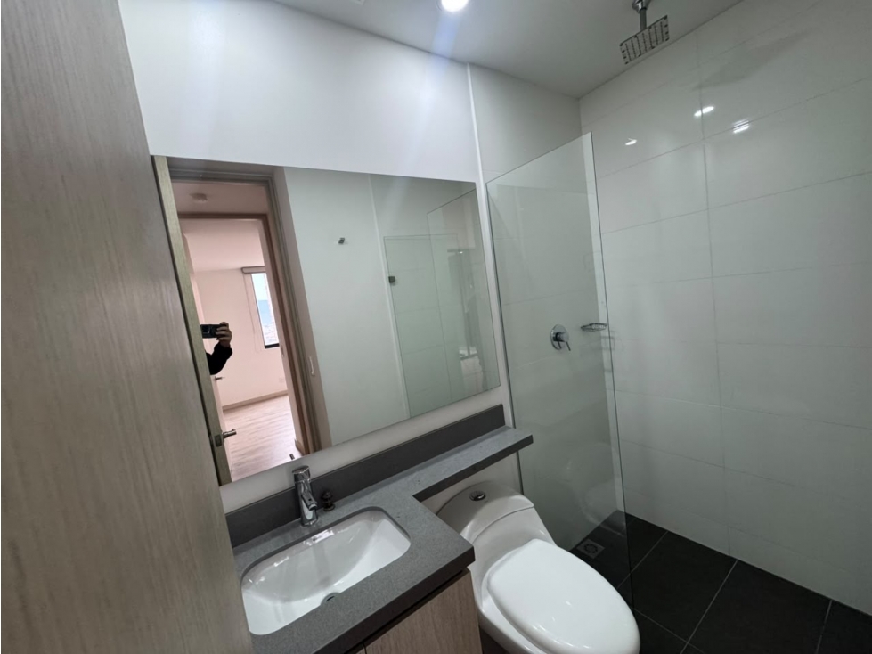 APARTAMENTO EN ALTOS DEL POBLADO — foto 6
