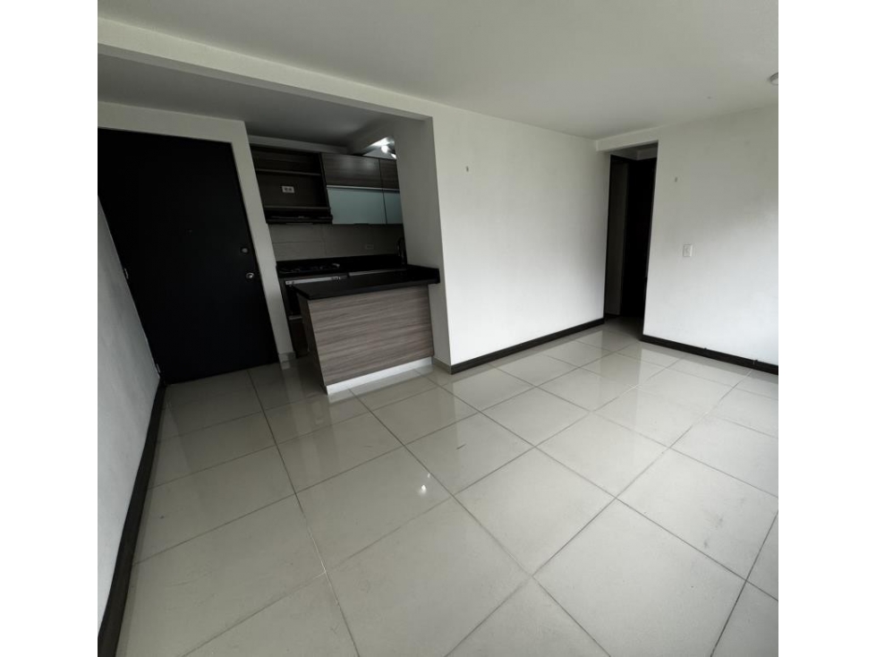 Arriendo apartamento Loma de los Bernal — foto 3