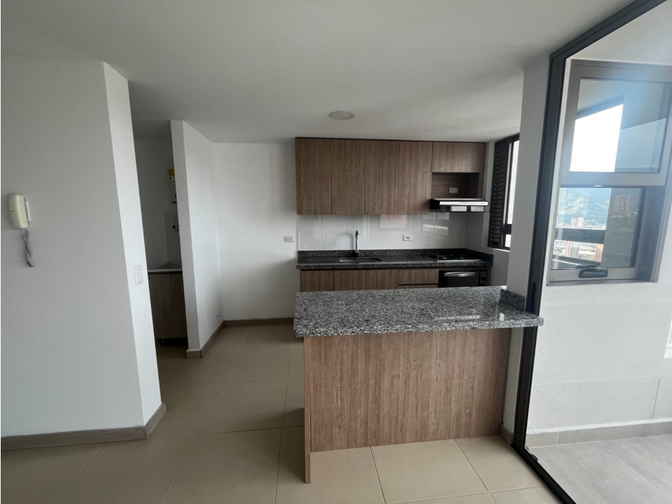 APARTAMENTO EN ARRIENDO EL CARMELO SABANETA — foto 4