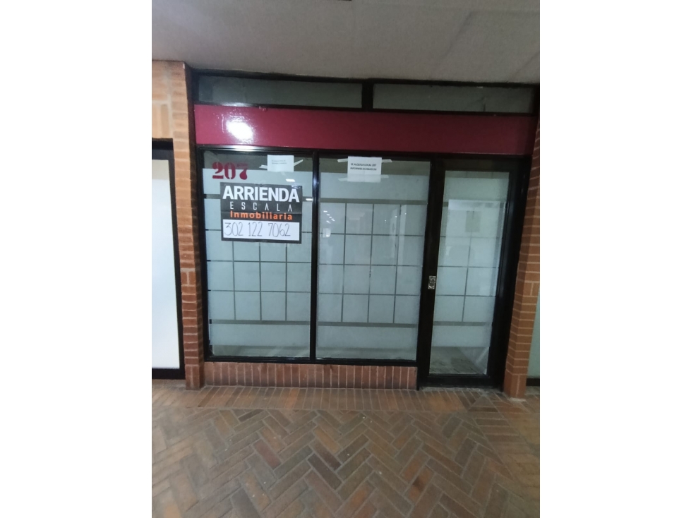 en arriendo oficina en el poblado