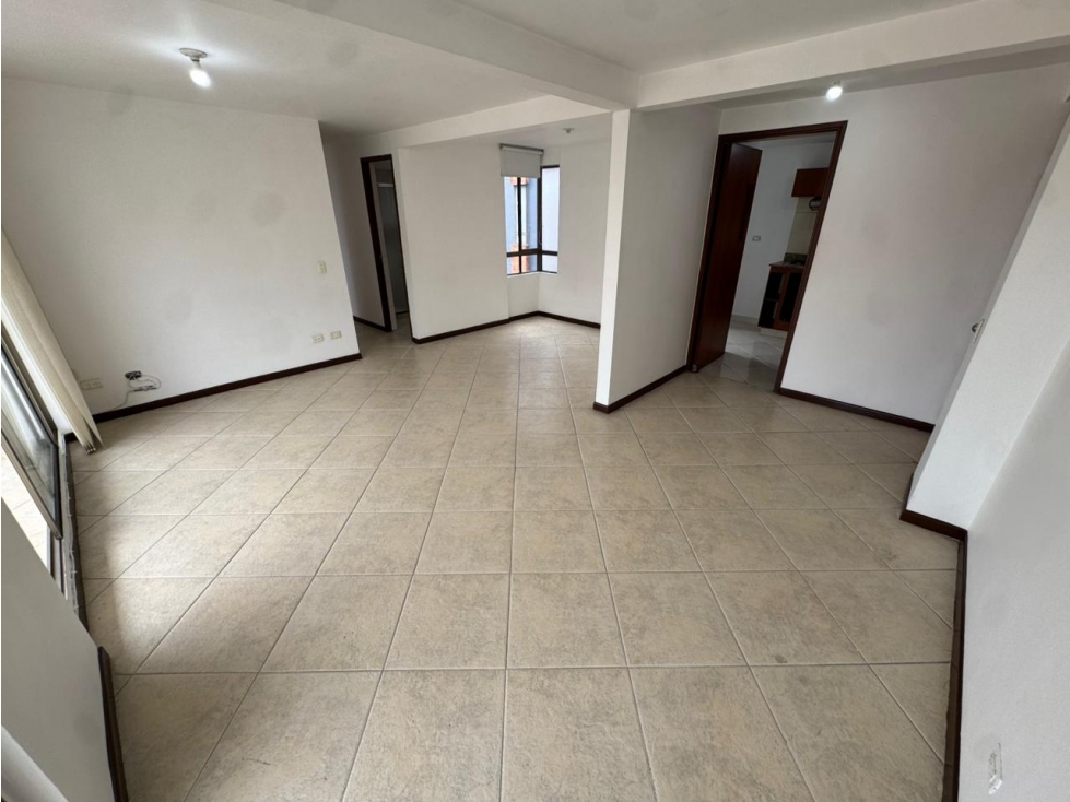 Arriendo apartamento Loma de los Bernal — foto 4