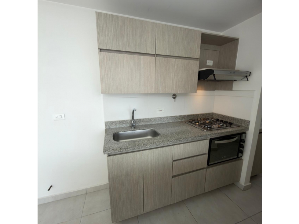 RENTO APARTAMENTO EN SABANETA UNIDAD PRIMEIRO — foto 2