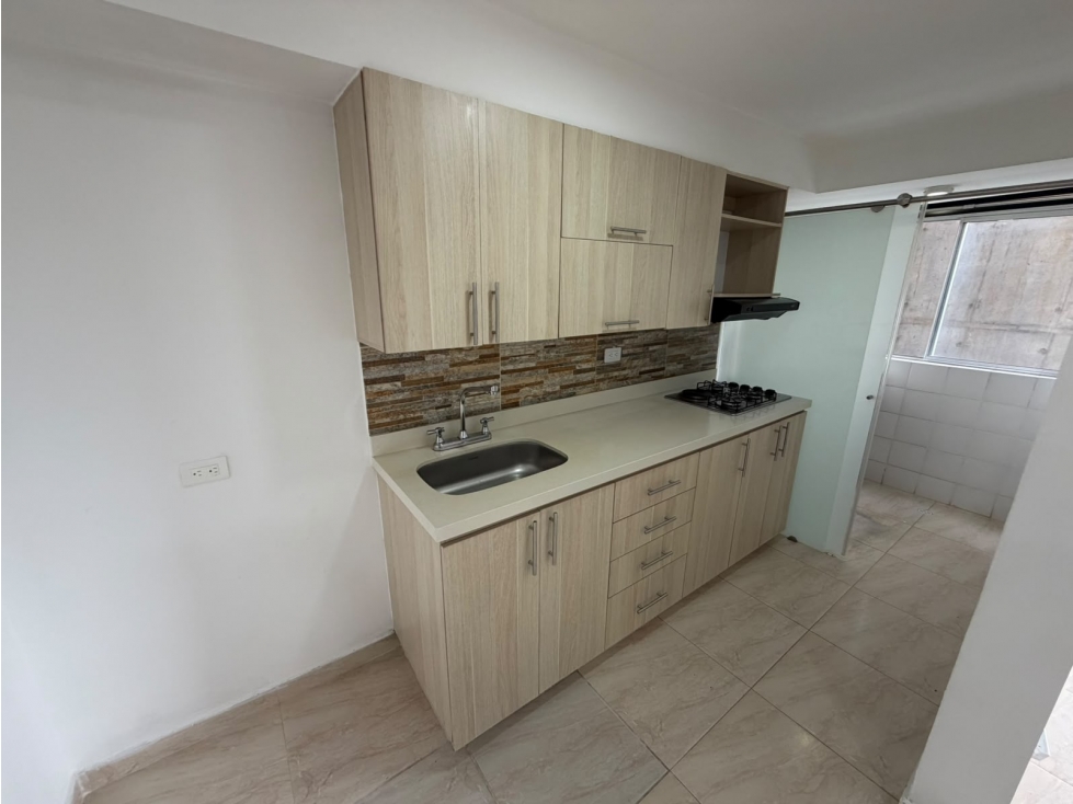 APARTAMENTO EN ARRIENDO LA DOCTORA -SABANETA — foto 2