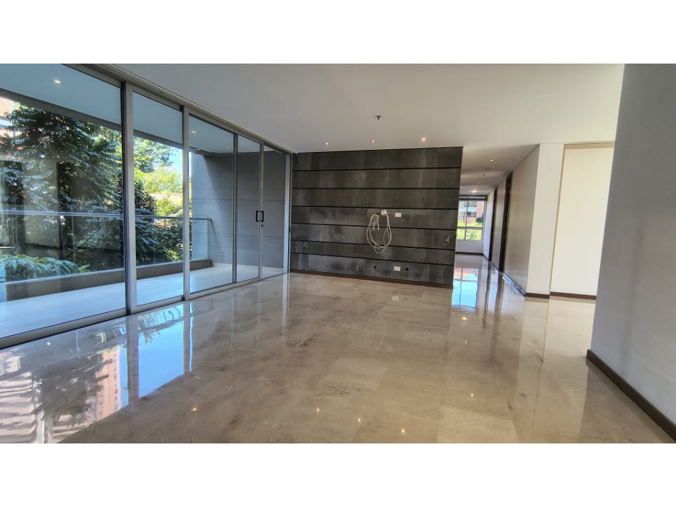 ARRIENDO APARTAMENTO POBLADO - EL TESORO — foto 3
