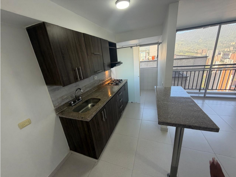 APARTAMENTO EN ARRIENDO EN LA DOCTORA-SABANETA — foto 2