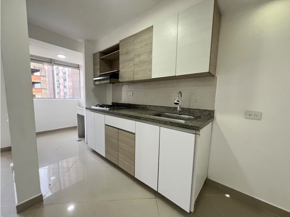 APARTAMENTO EN ARRIENDO EN LA DOCTORA-SABANETA — foto 2