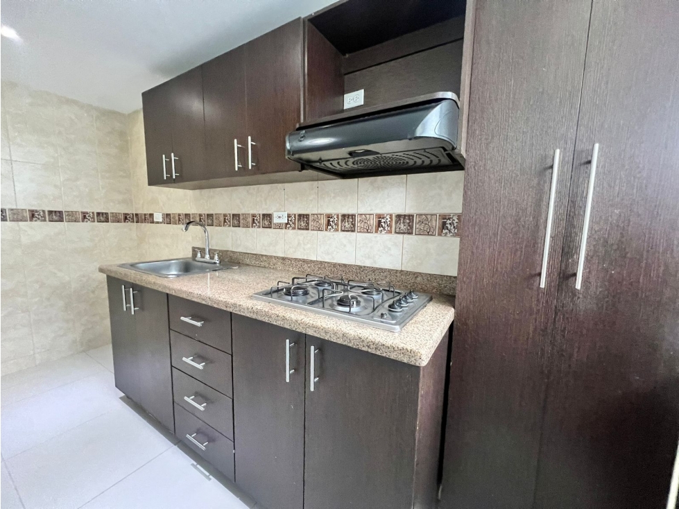 APARTAMENTO EN VENTA EN LOMA DE LOS BERNAL — foto 3
