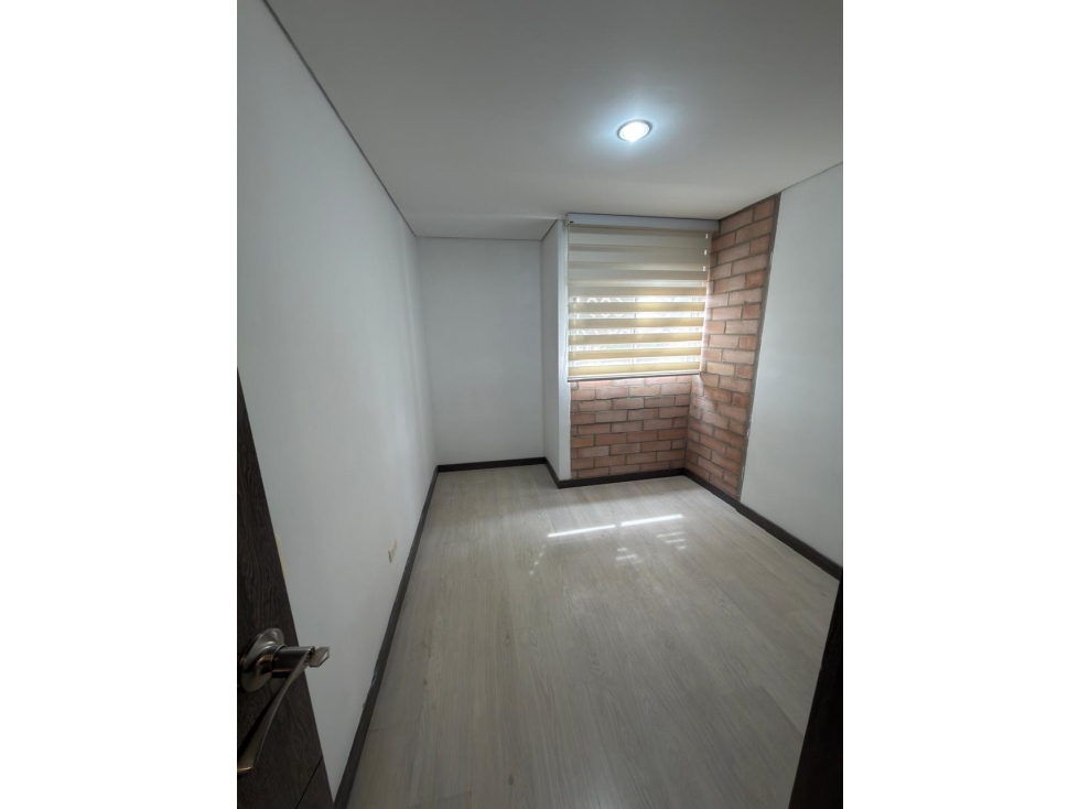 RENTO APARTAMENTO EN SABANETA PARTE PLANA — foto 3