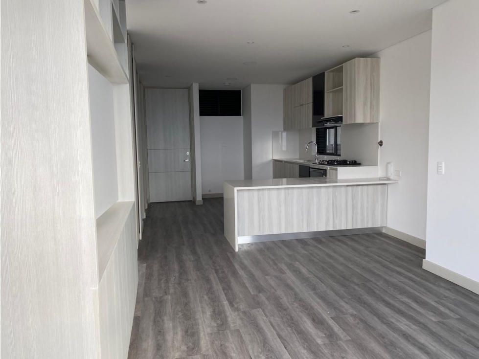ARRIENDO APARTAESTAESTUDIO POBLADO - LOS BALSOS — foto 2