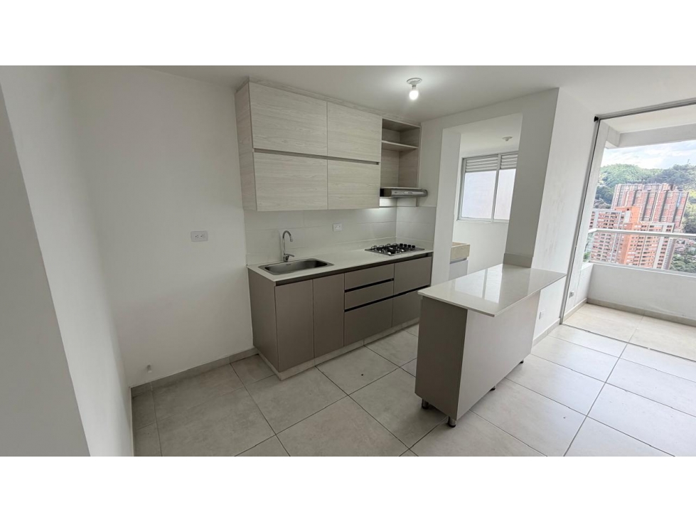 APARTAMENTO EN ARRIENDO AVES MARIA -SABANETA — foto 2