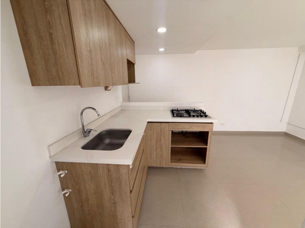 ARRIENDO APARTAMENTO EN EL SECTOR SAN JOSE PARTE ALTA.