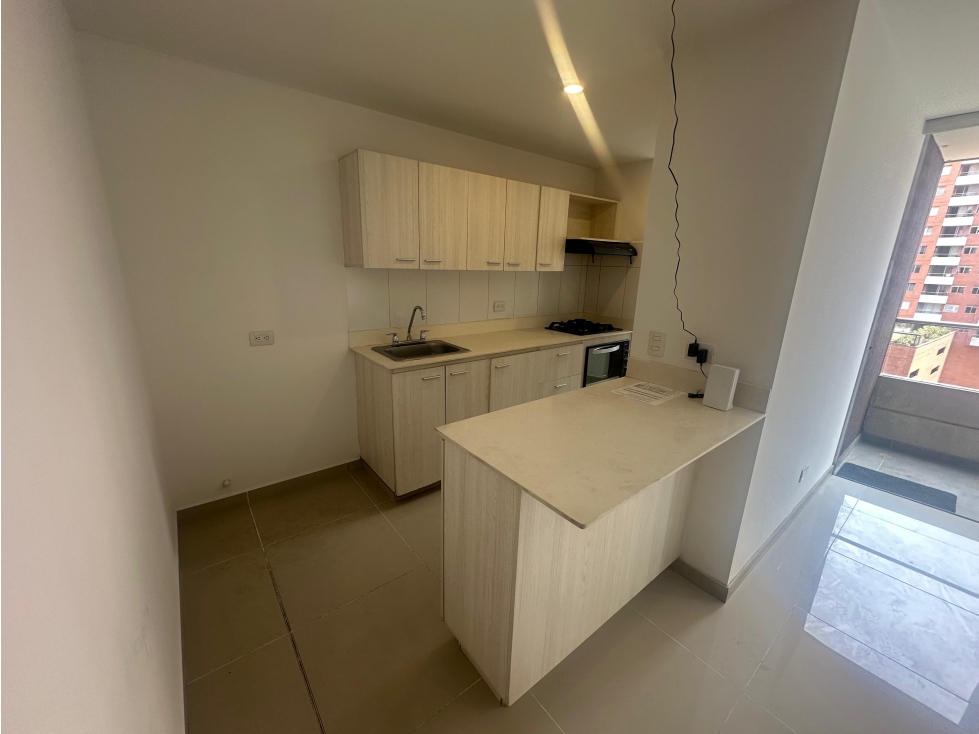 RENTO APARTAMENTO EN SABANETA PARTE PLANA — foto 2