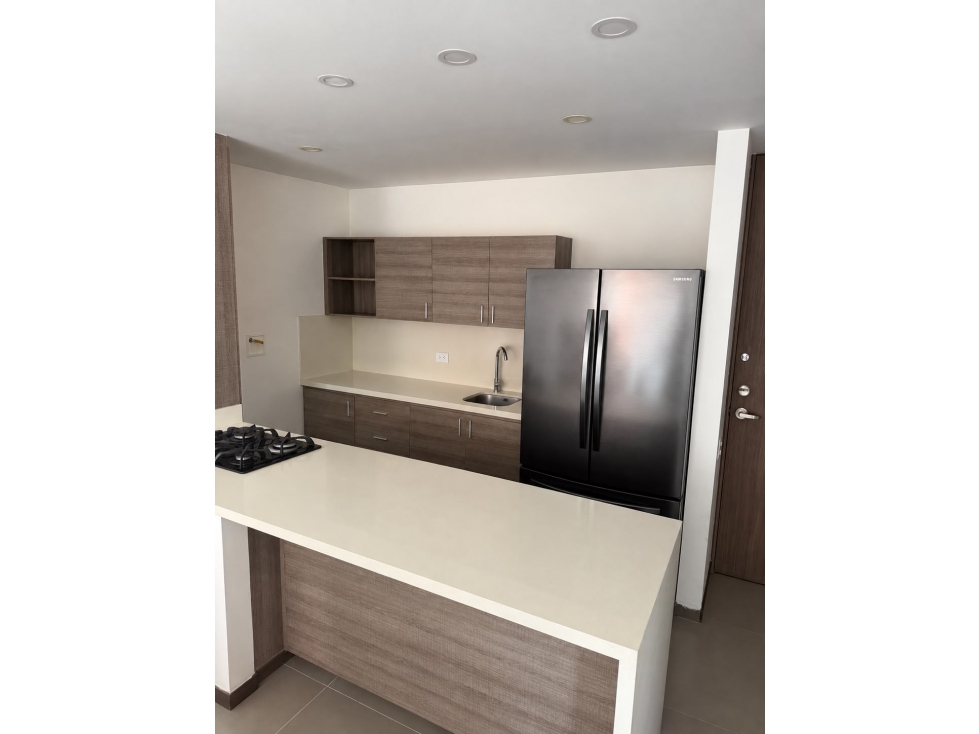 Apartamento en renta ENVIGADO LOMA DEL ESCOBERO — foto 2