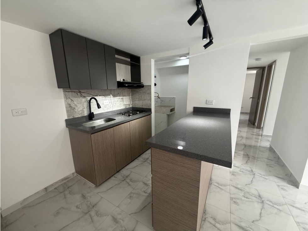 ARRIENDO APARTAMENTO SECTOR BELLO — foto 2