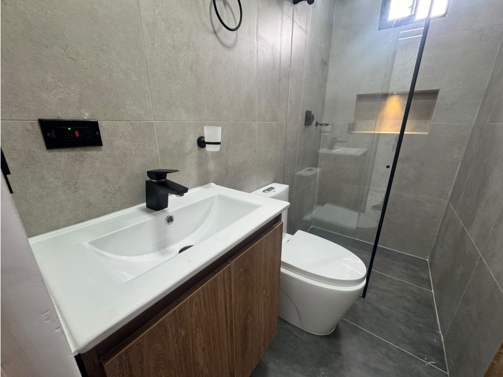 Apartaestudio en Arriendo en La America — foto 3