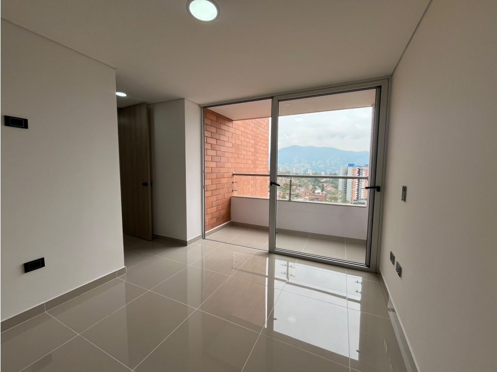 APARTAMENTO EN ARRIENDO TOLEDO -LA ESTRELLA — foto 2