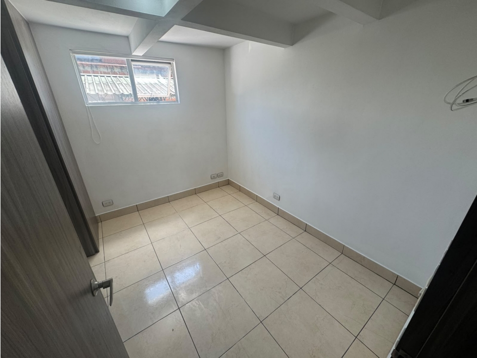 Apartamento en arriendo en La America — foto 5