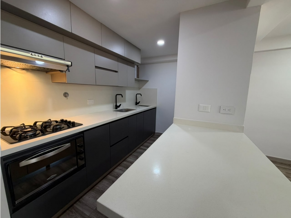 ARRIENDO APARTAMENTO EN NIQUIA BELLO