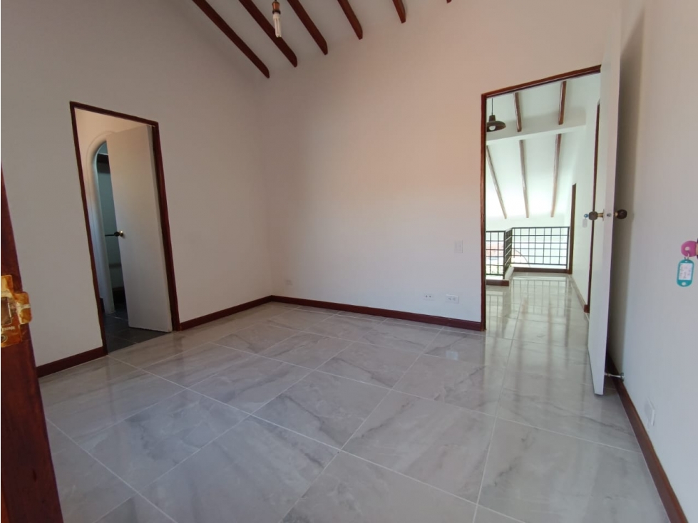 Apartamento en Arriendo en Laureles — foto 2