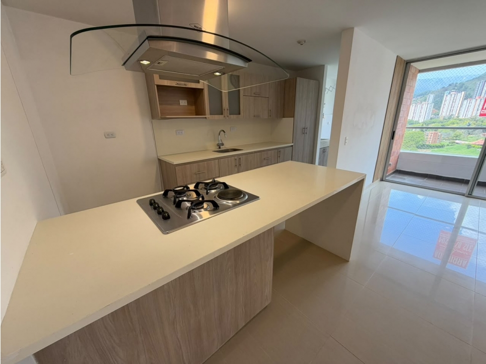 ARRIENDO APARTAMENTO EN NIQUIA BELLO — foto 2
