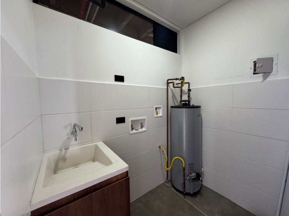 ARRIENDO APARTAMENTO ALTO DEL POBLADO — foto 6