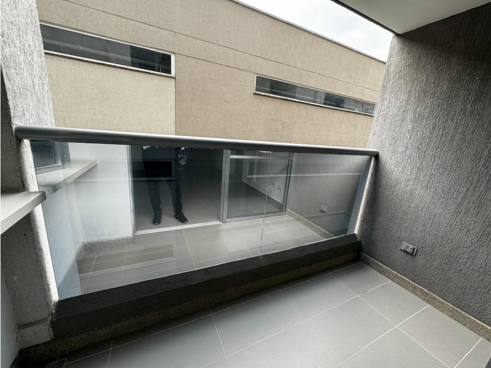 Arriendo apartamento Loma de los Bernal — foto 4