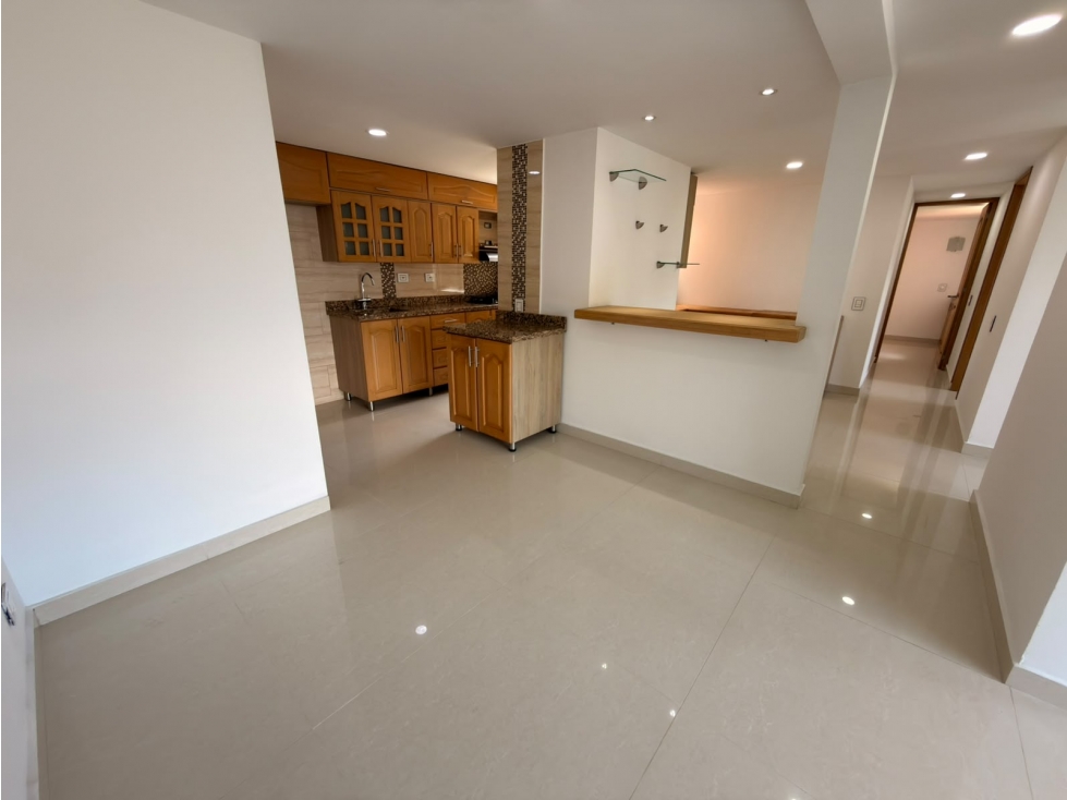 Arriendo apartamento Loma de los Bernal