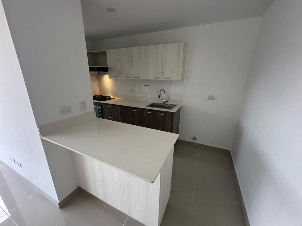 RENTO APARTAMENTO EN SABANETA PARTE PLANA — foto 2
