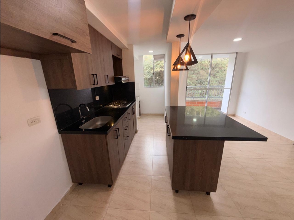 arriendo apartamento en el sector san José parte alta.