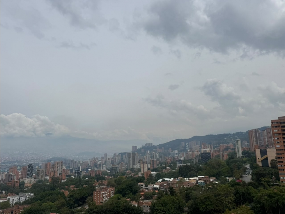ARRIENDO APARTAMENTO POR EL TESORO — foto 5