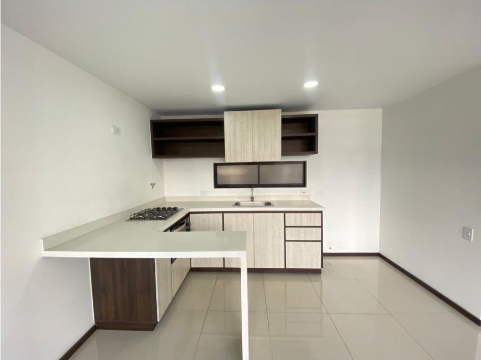 RENTO APARTAMENTO EN SABANETA PARTE PLANA — foto 3
