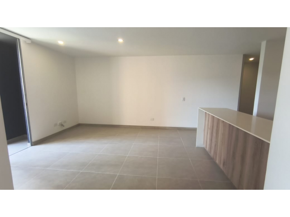 ARRIENDO APARTAMENTO CIUDAD DEL RIO — foto 3