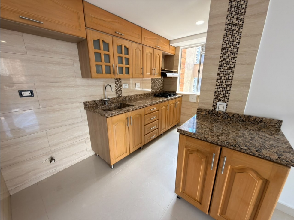 Arriendo apartamento Loma de los Bernal — foto 2