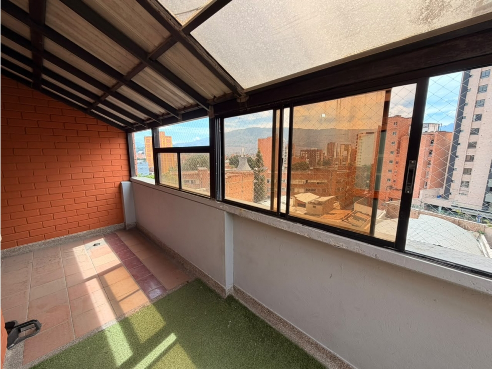 Arriendo Penthouse En Laureles — foto 3