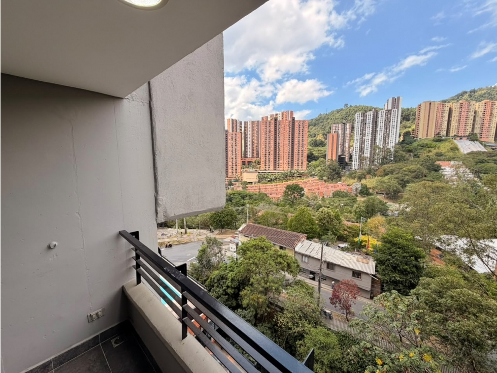 Arriendo Apartamento Rodeo Alto — foto 3