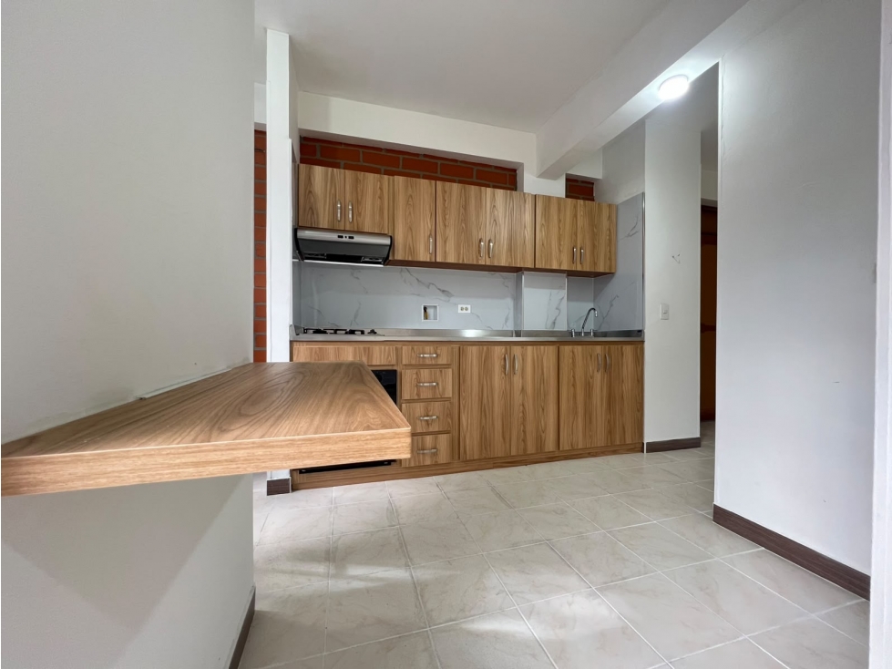 APARTAMENTO EN ARRIENDO ALTO DE LAS FLORES -SABANETA — foto 4